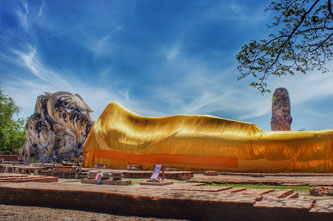 Wat lokaya sutha buda reclinado ayutthaya