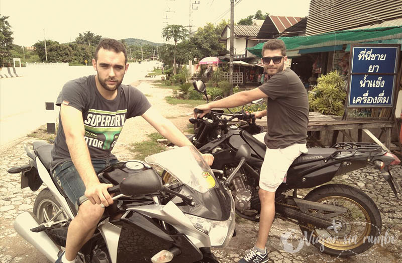 alquiler moto tailandia